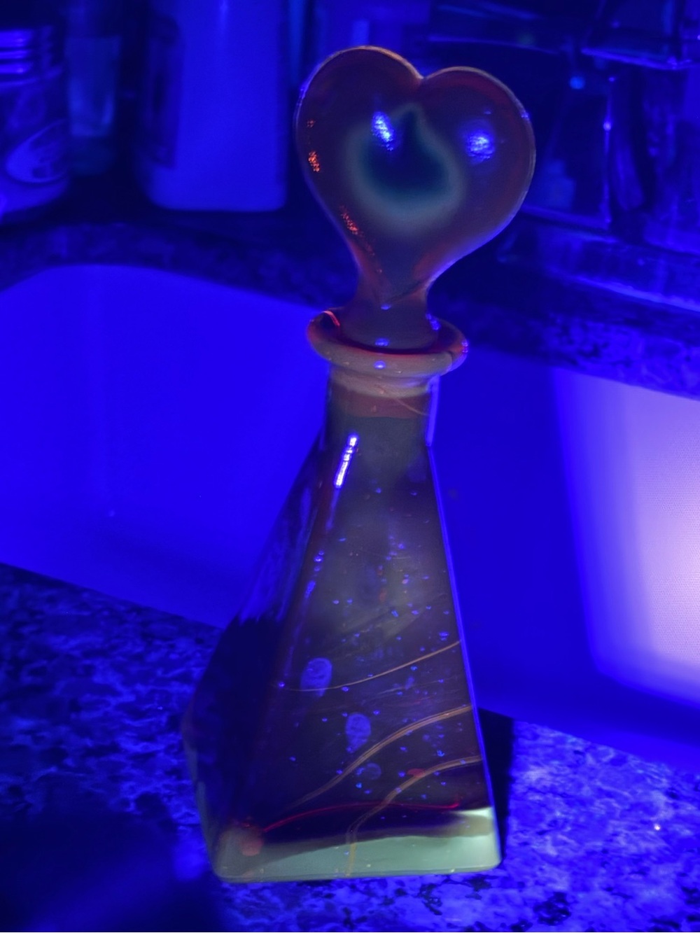 VTG Ruby Red Art Glass Bottle W/ Heart Shaped Stopper Triangle Base Glows 6.5” - Picture 14 of 16